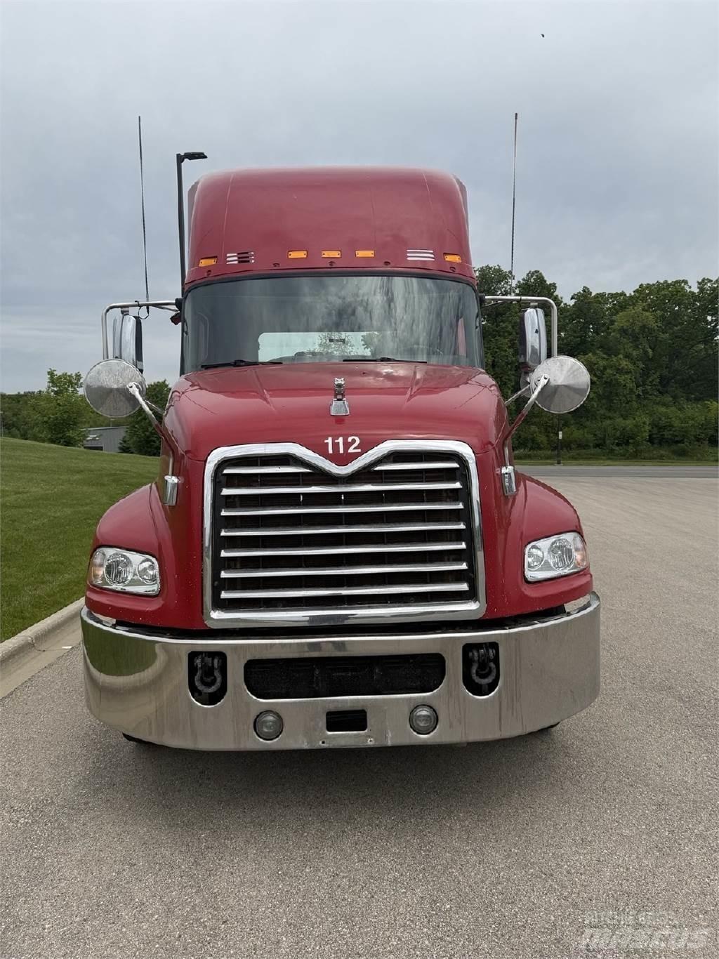 Mack CXU613 Truck Tractor Units