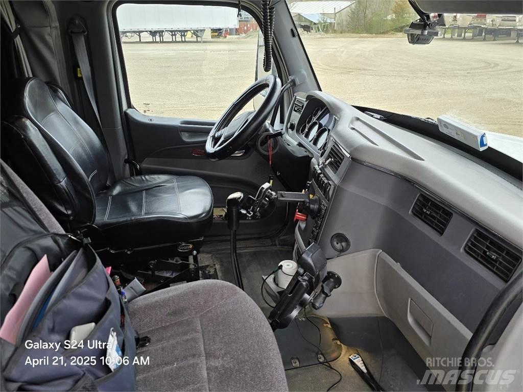 Peterbilt 567 Truck Tractor Units