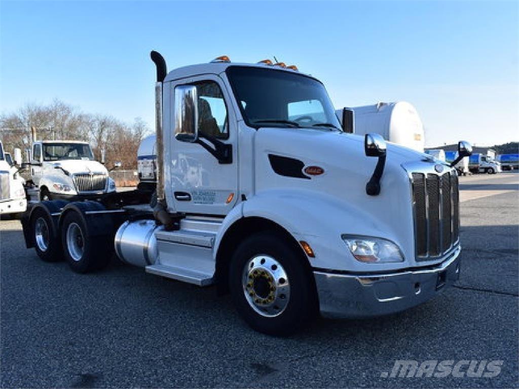 Peterbilt 579 Truck Tractor Units