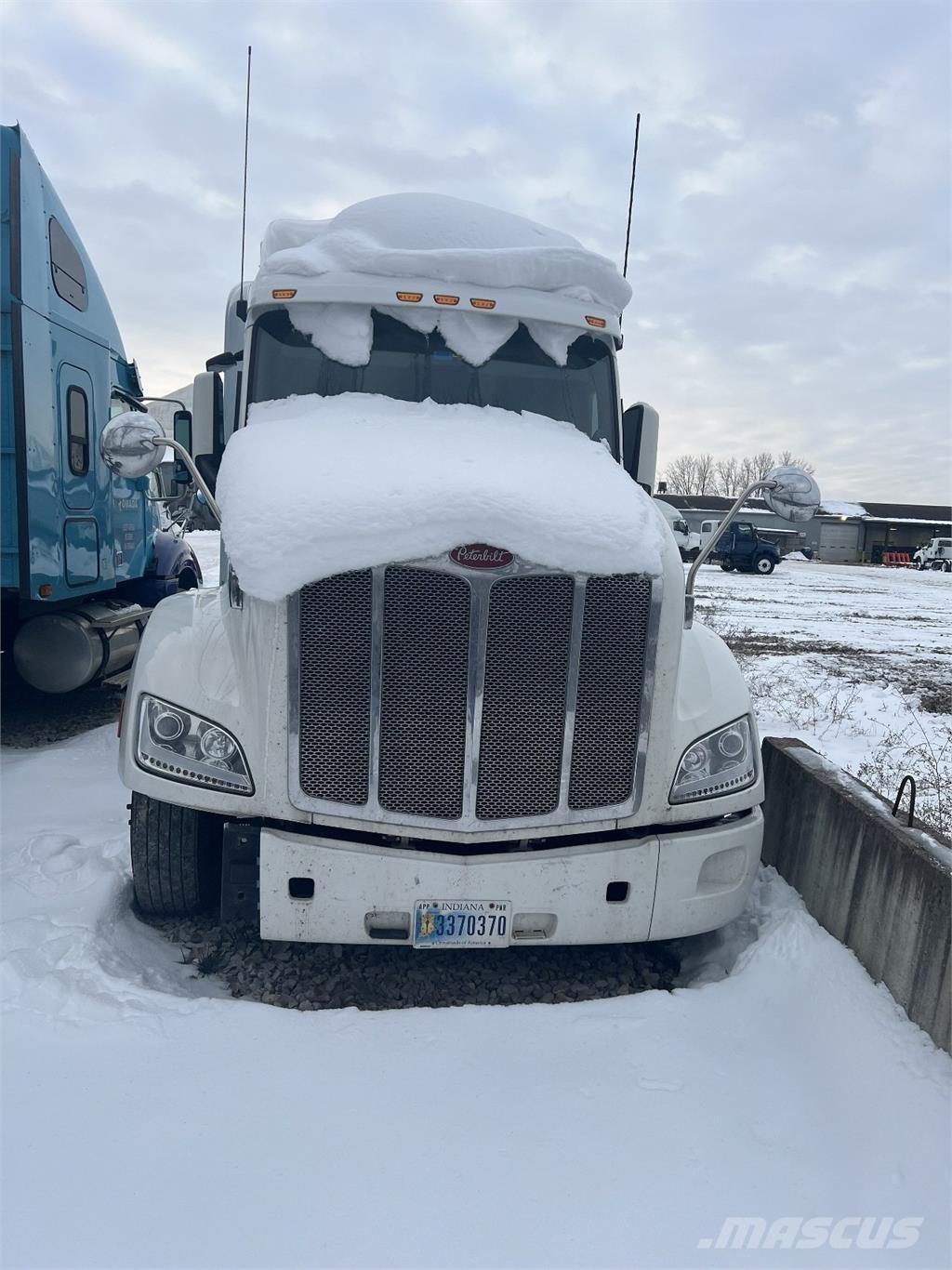 Peterbilt 579 Truck Tractor Units