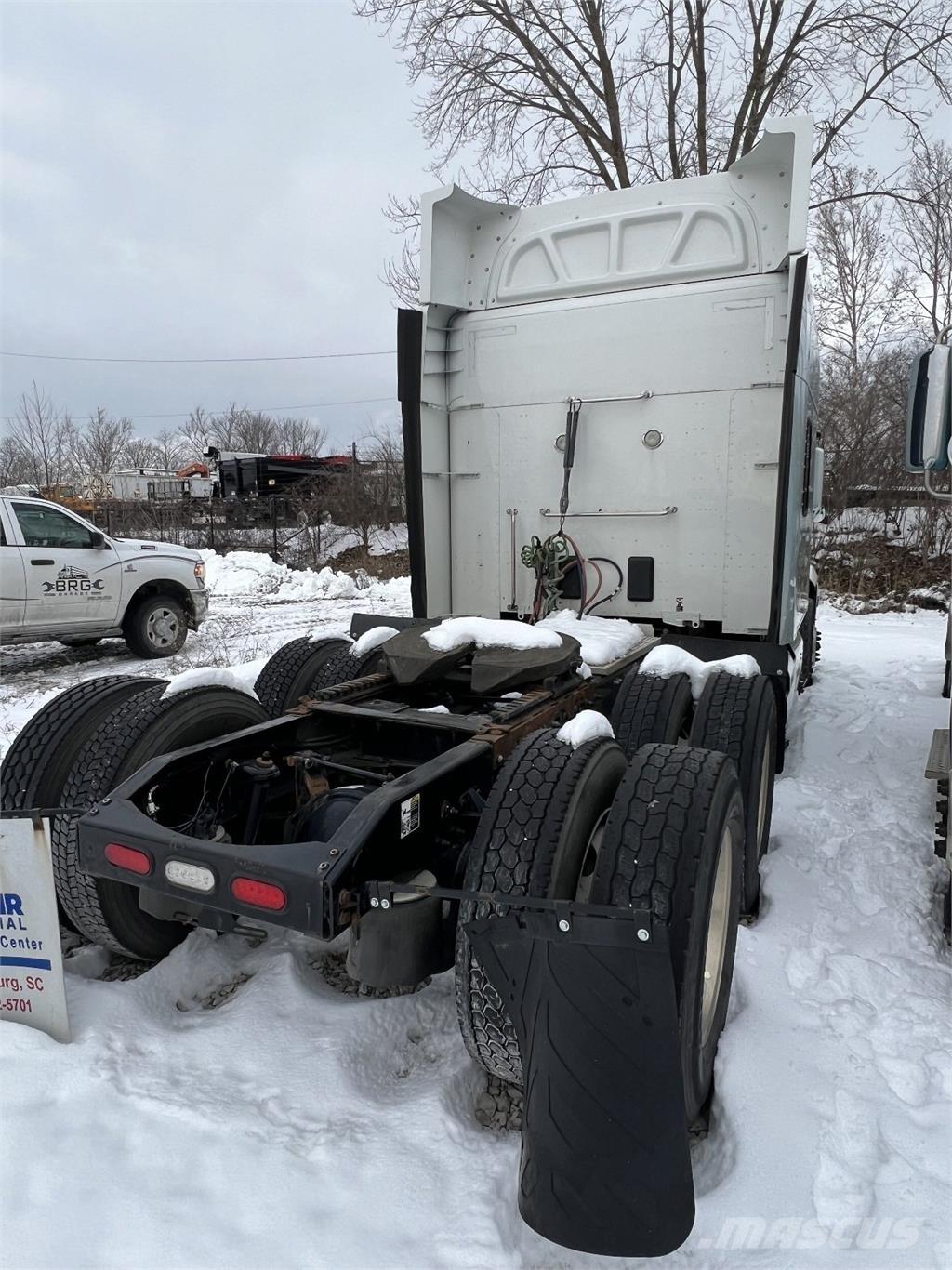 Peterbilt 579 Truck Tractor Units