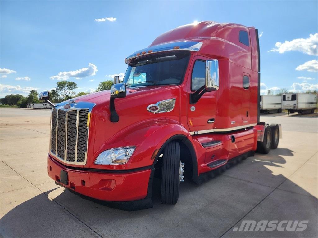 Peterbilt 579 Truck Tractor Units