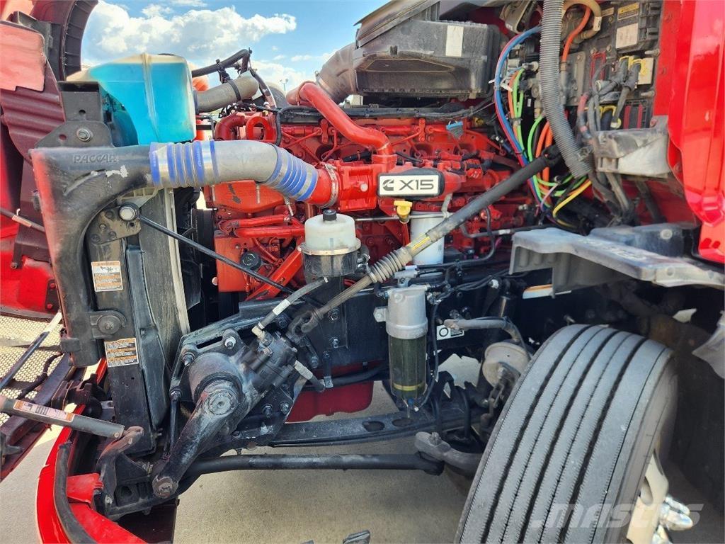 Peterbilt 579 Truck Tractor Units