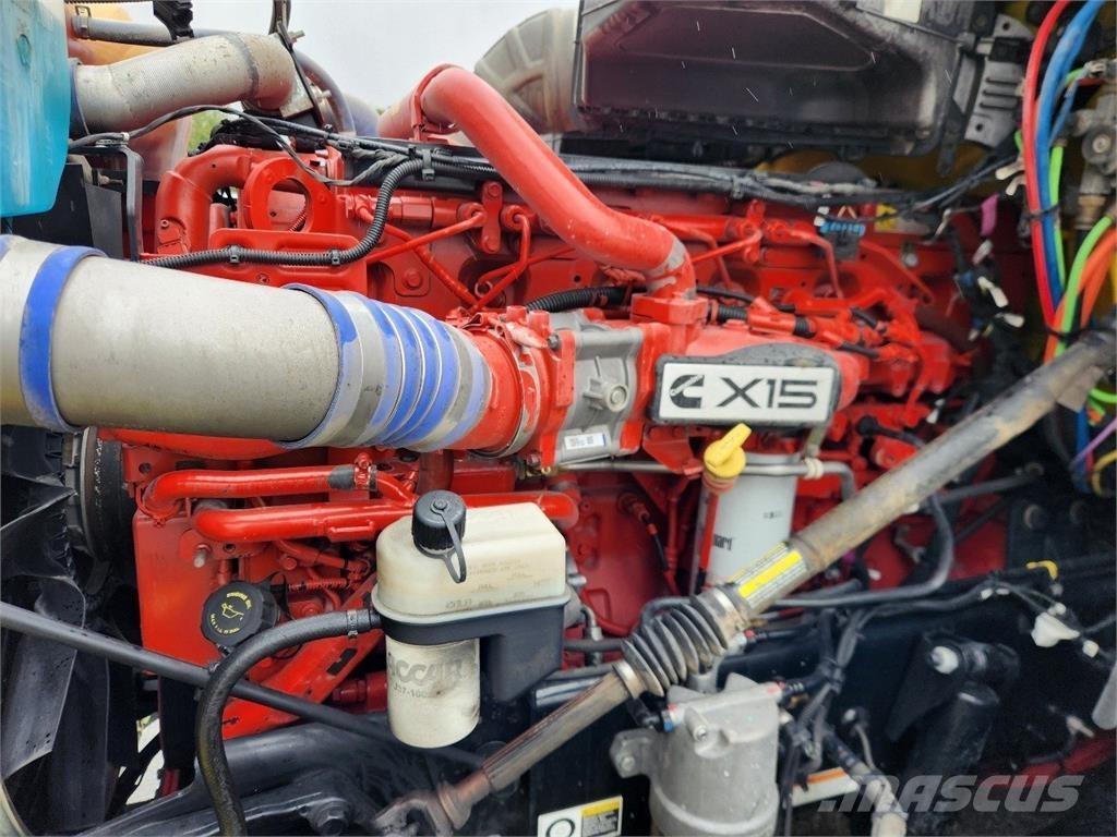 Peterbilt 579 Truck Tractor Units