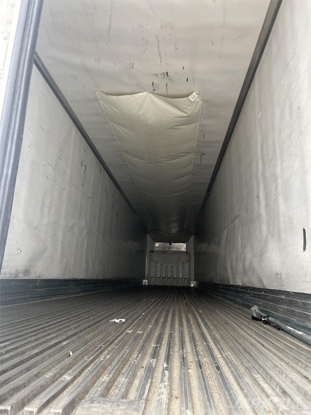 Utility 3000R Temperature controlled semi-trailers