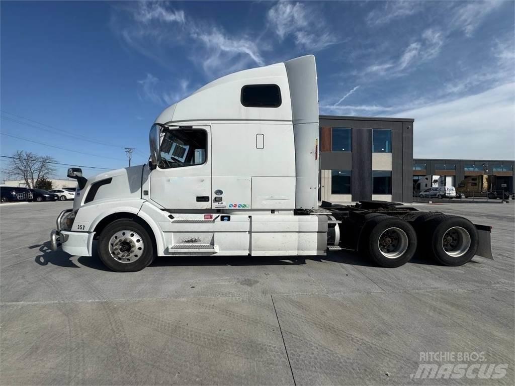 Volvo VNL670 Truck Tractor Units