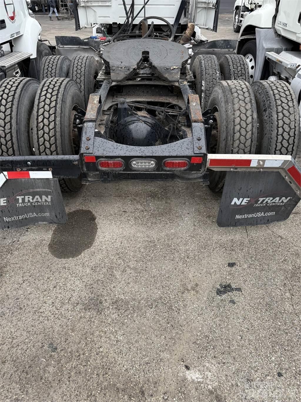 Volvo VNR64T300 Truck Tractor Units