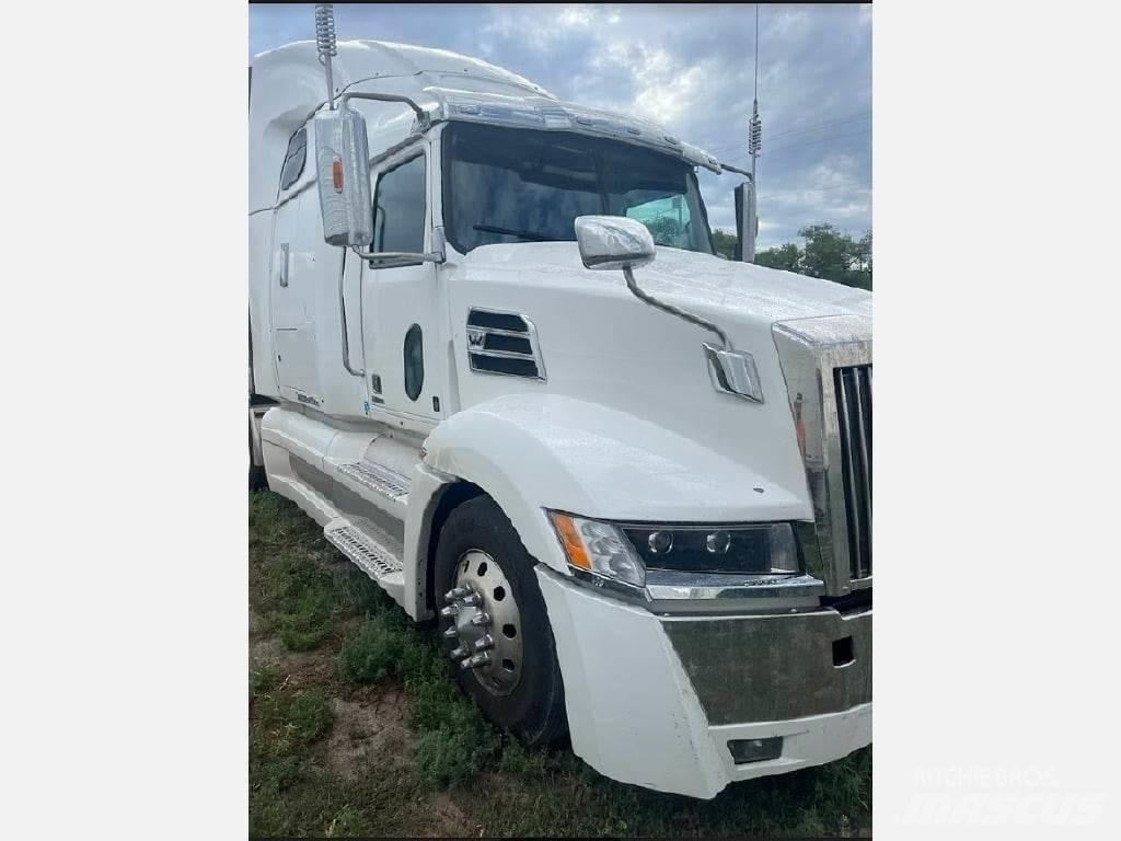 Western Star 5700XE Truck Tractor Units