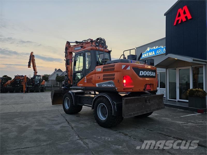 Doosan DX140W-5 Wheeled excavators
