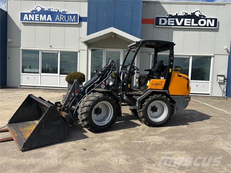 GiANT V6004T Wheel loaders