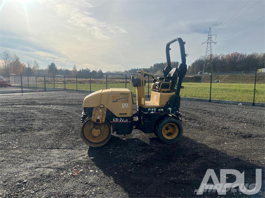 CAT CB-225E Twin drum rollers