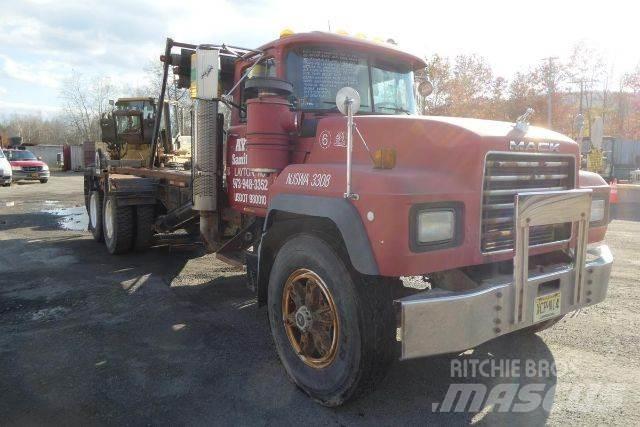 Mack RD688S Containerframe/Skiploader trucks