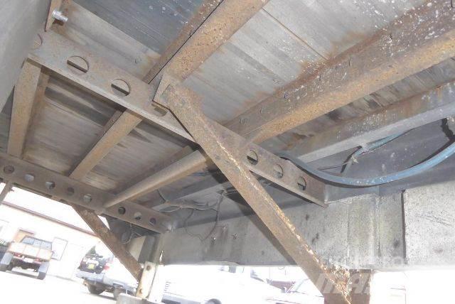 Manac  Van Body Trailers