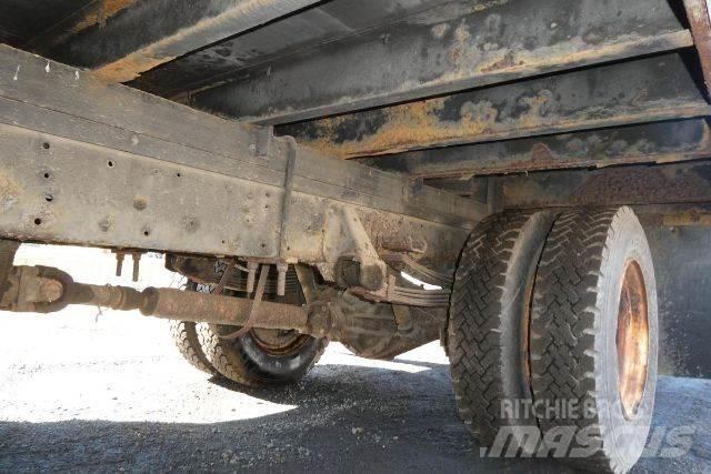UD 1100 Van Body Trucks