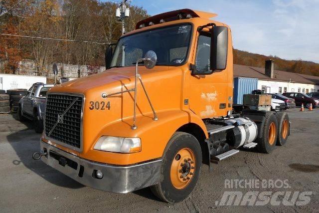 Volvo VNM64T Chassis Cab trucks