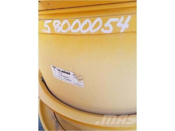 Volvo A25 Tyres, wheels and rims