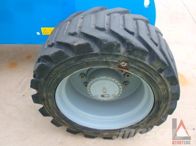 Genie S-85 Articulated boom lifts