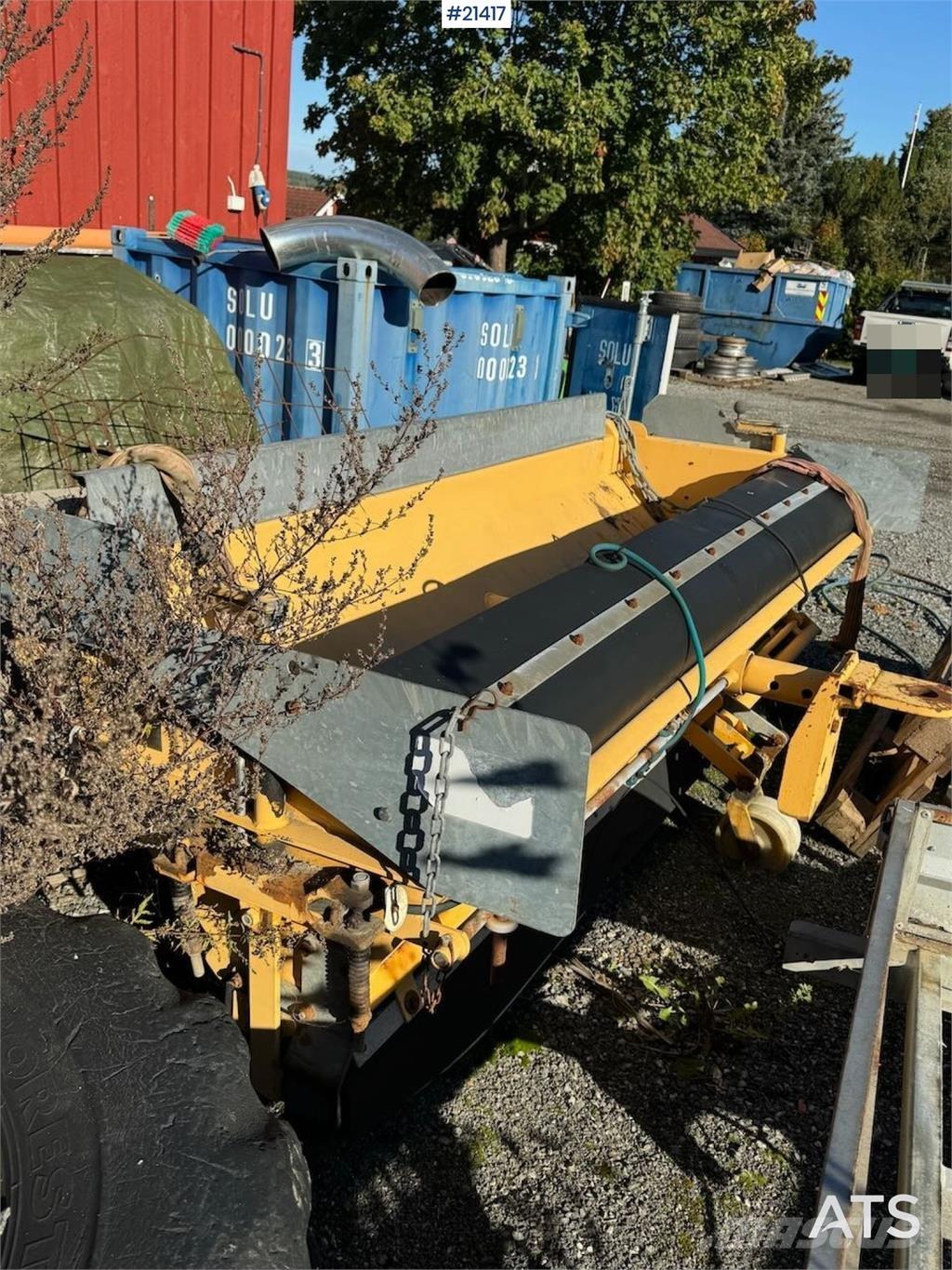 Falköping litter box Other components