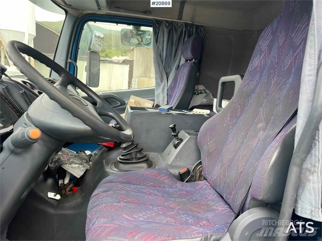 Mercedes-Benz 1523 Van Body Trucks