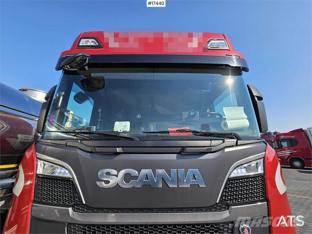 Scania R530 V8 Truck Tractor Units