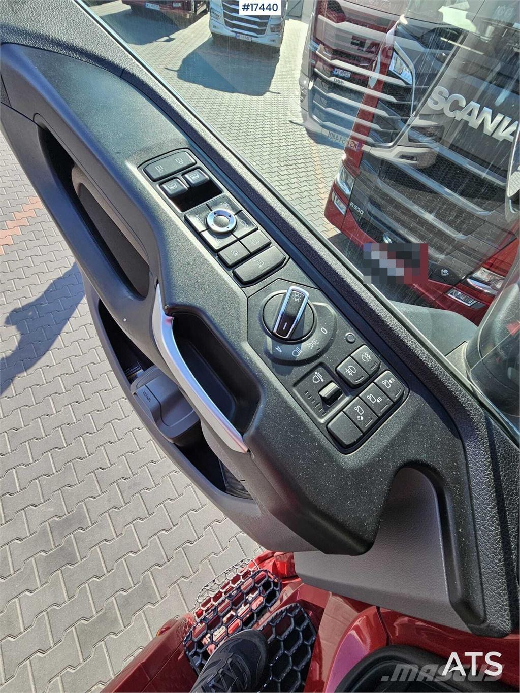 Scania R530 V8 Truck Tractor Units