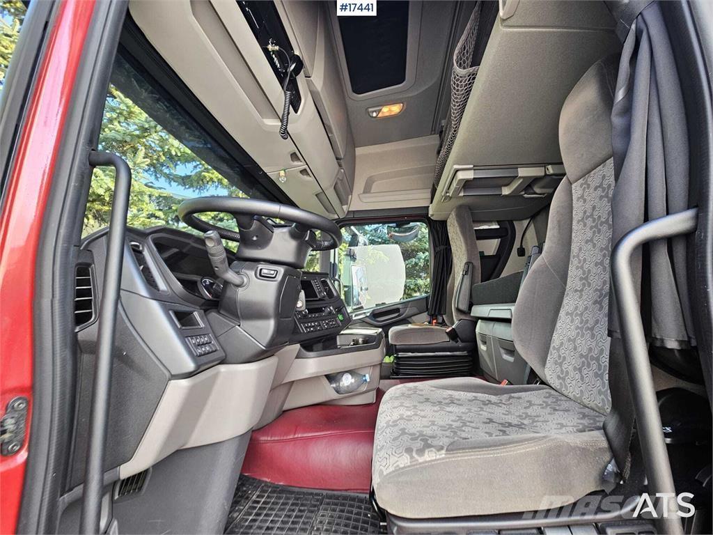 Scania R530 V8 Truck Tractor Units