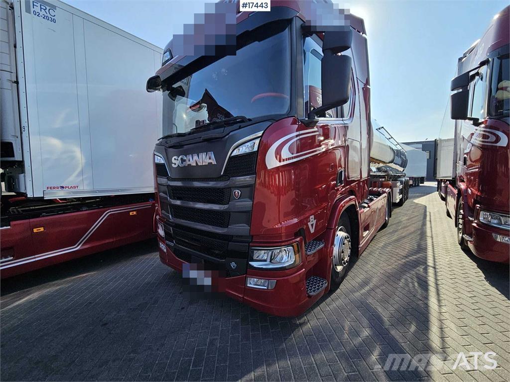 Scania R530 V8 Truck Tractor Units