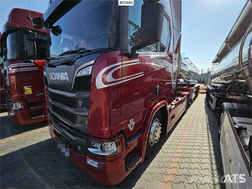 Scania R530 V8 Truck Tractor Units