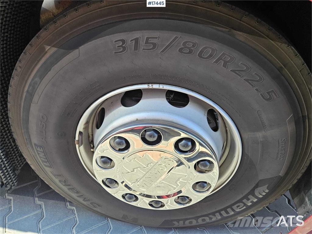 Scania R530 V8 Truck Tractor Units