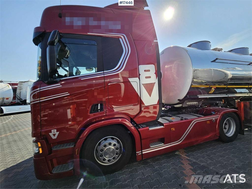 Scania R530 V8 Truck Tractor Units
