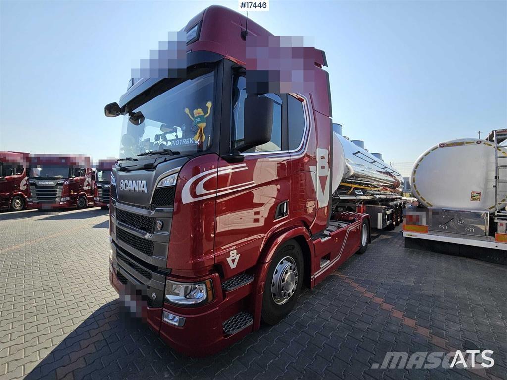 Scania R530 V8 Truck Tractor Units