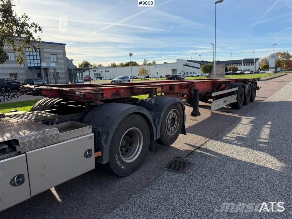 Fliegl SDS 400 Containerframe/Skiploader semi-trailers