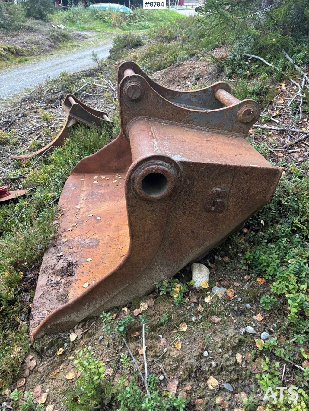 Götene RT 1800HD Buckets