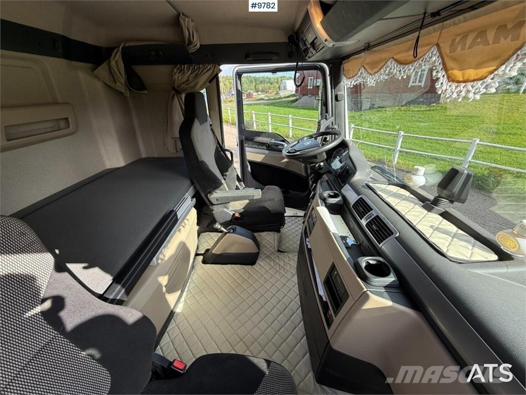 MAN TGX 26.500 6X2 Hook lift trucks