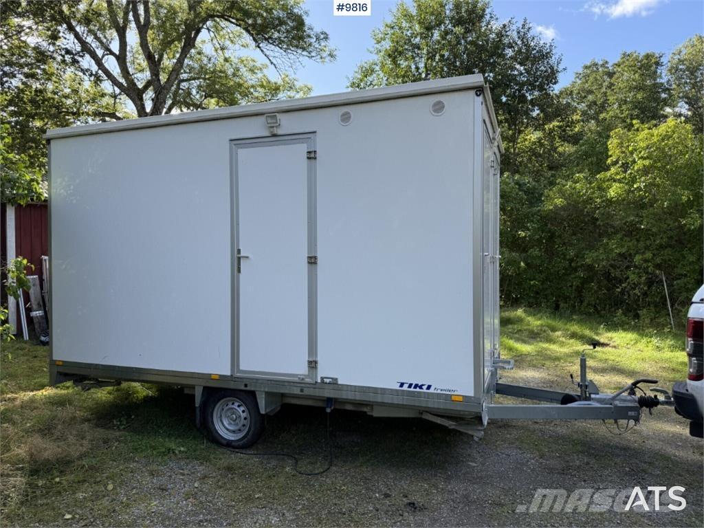 Tiki Treiler OP420-RB Construction barracks