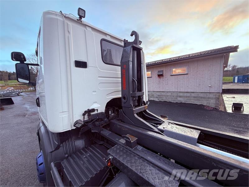 Scania G450 Hook lift trucks