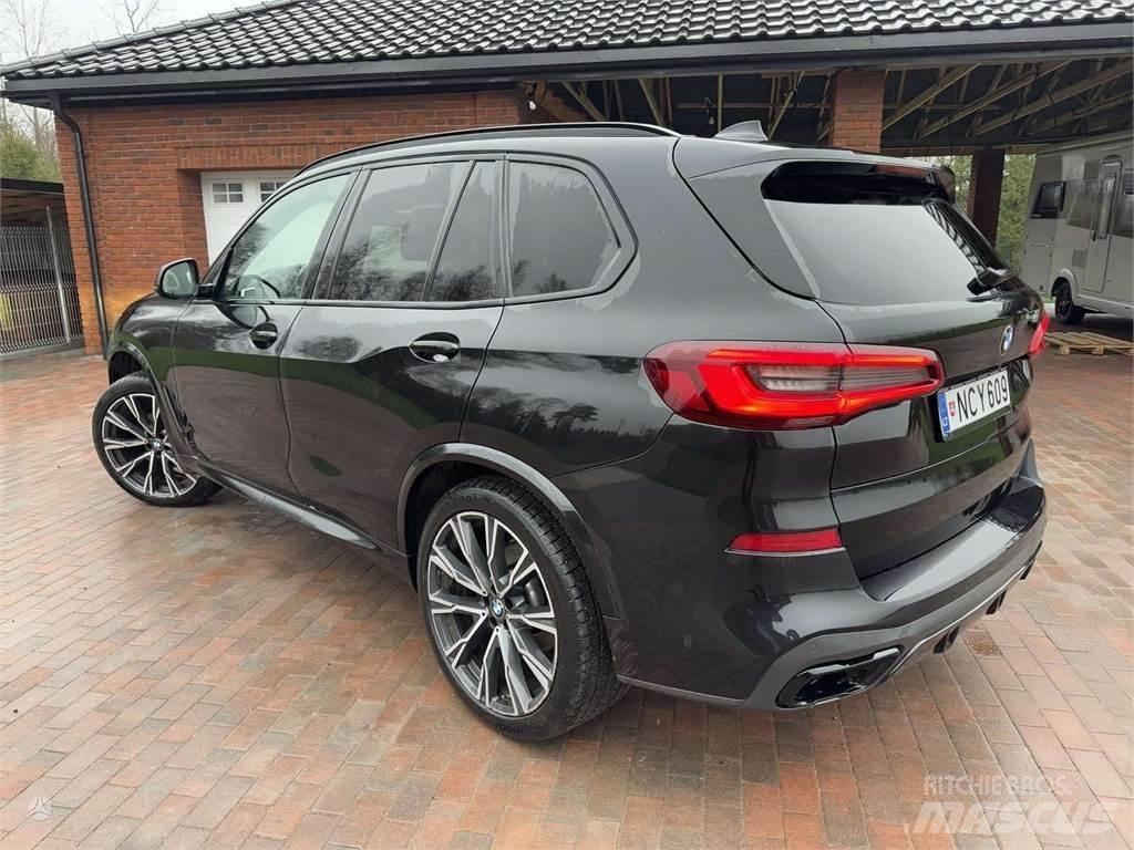 BMW  Cars