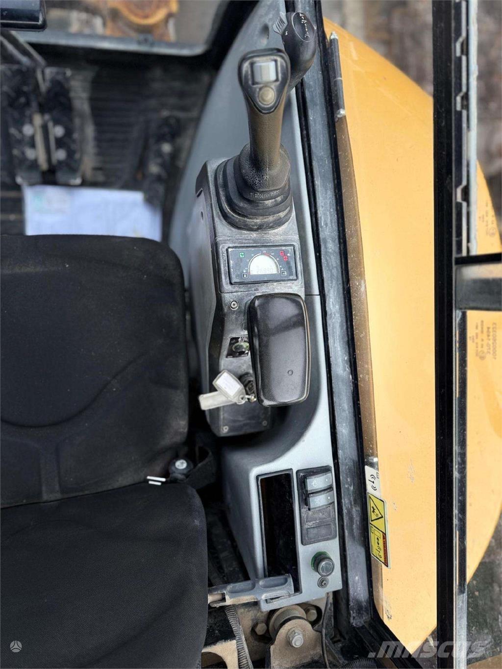 CAT 302.7 DCR Mini excavators < 7t