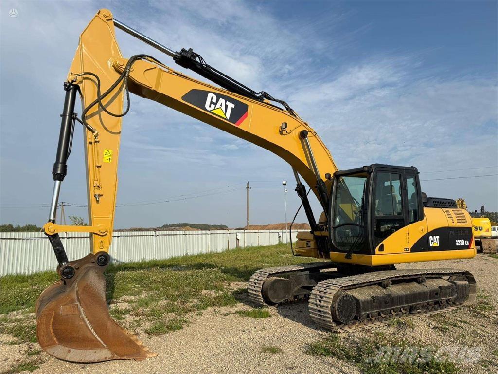CAT 323 D Crawler excavators