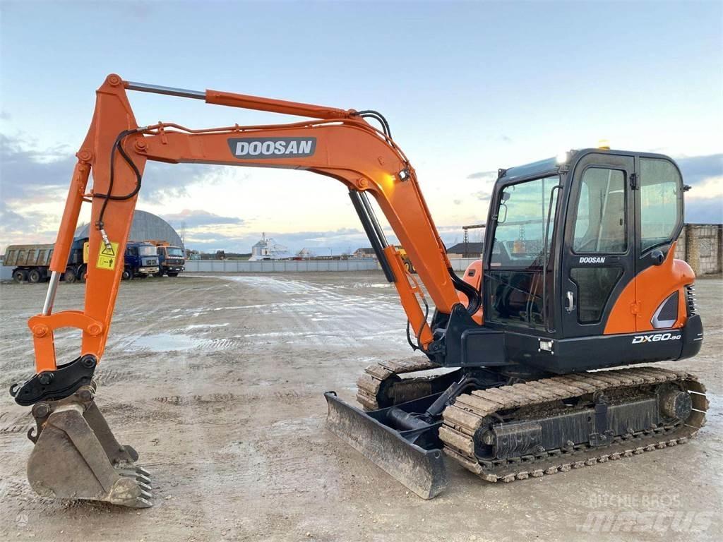 Doosan DX 60 C Mini excavators < 7t