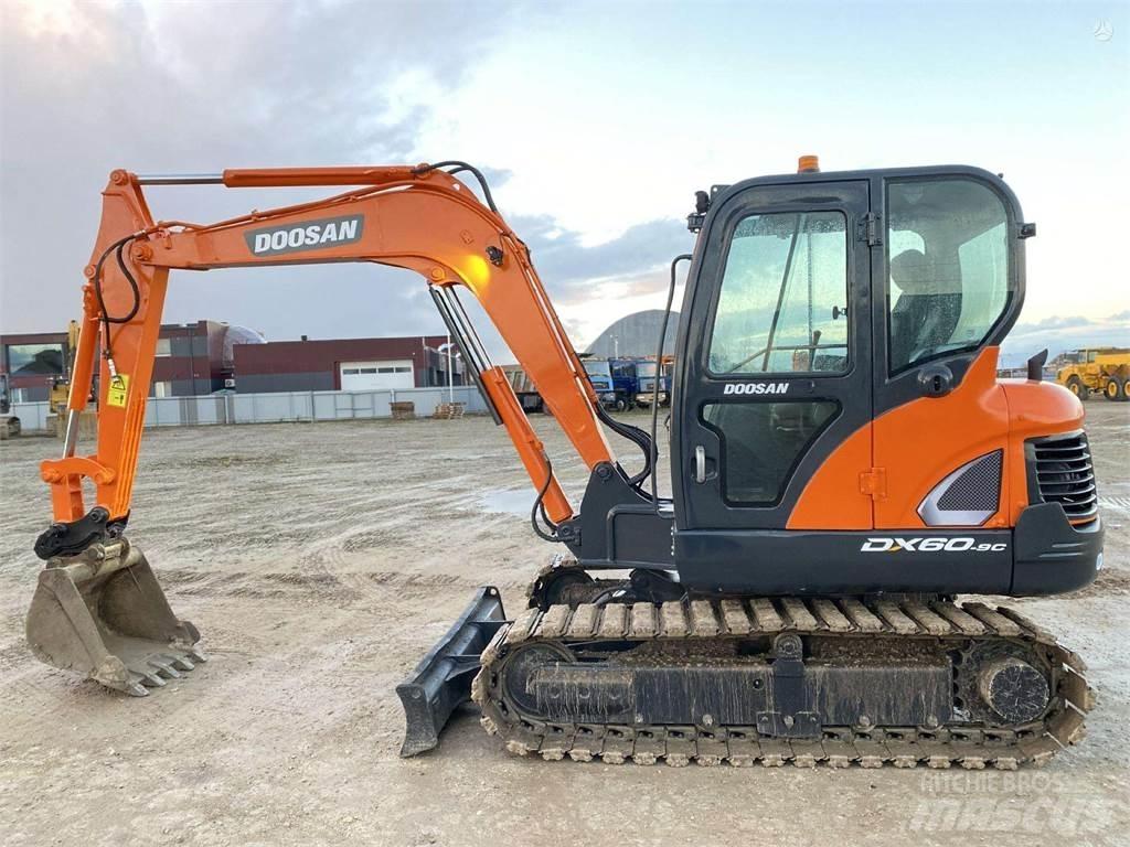 Doosan DX 60 C Mini excavators < 7t