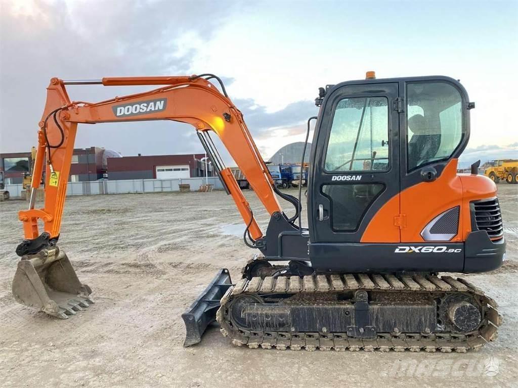 Doosan DX 60 C Mini excavators < 7t