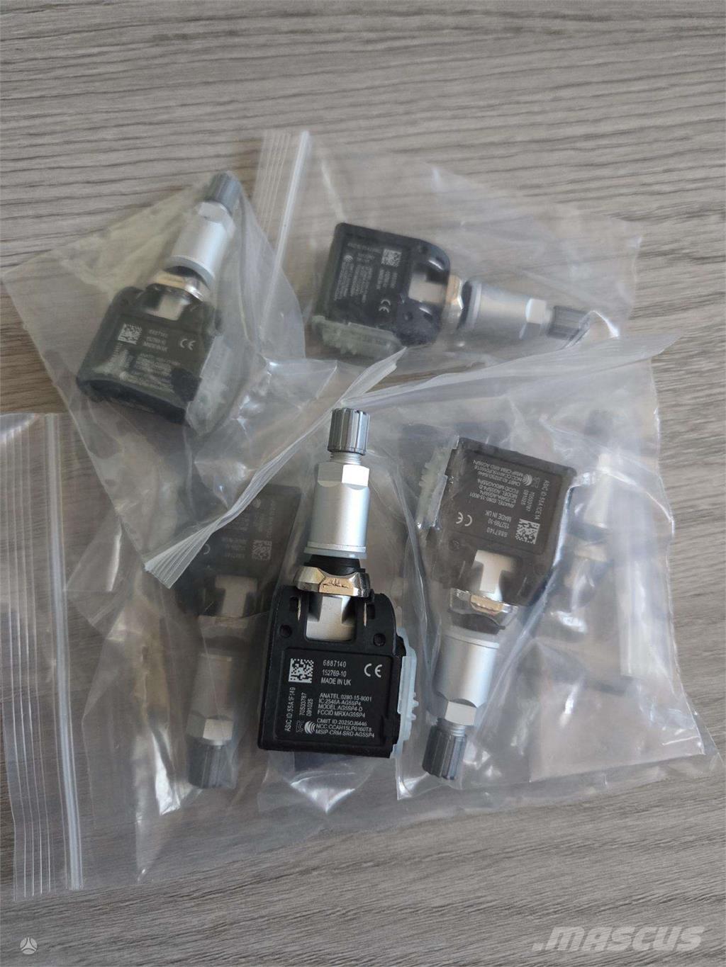 Mercedes-Benz  Tyres, wheels and rims