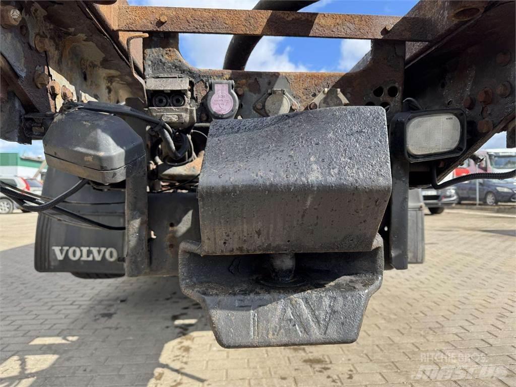 Volvo FM 440 6x2 Flatbed/Dropside trucks
