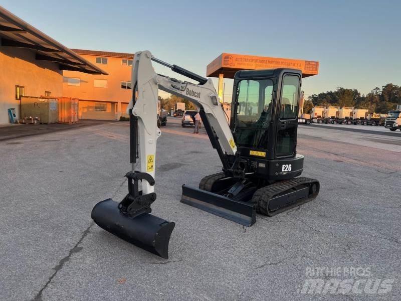 Bobcat E 26 Mini excavators < 7t