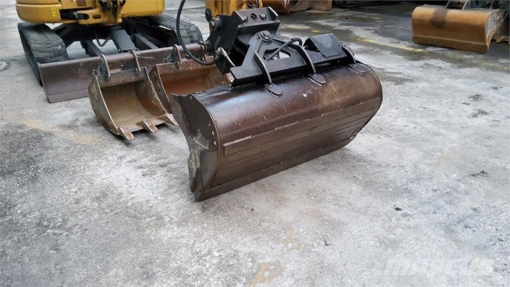 CAT 303.5E CR Mini excavators < 7t