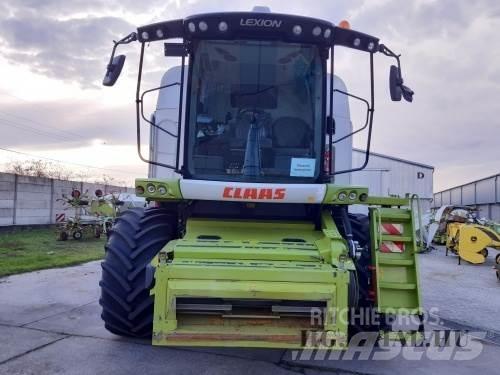 CLAAS Lexion 670 Combine harvesters