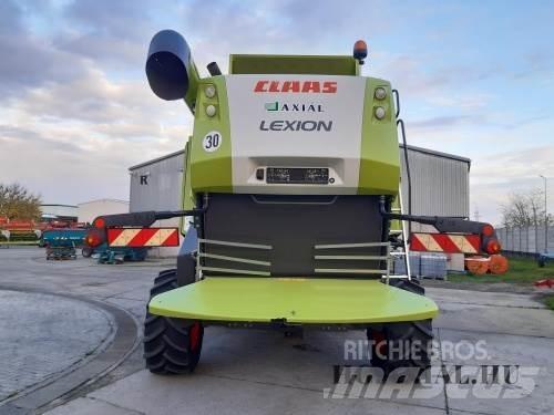 CLAAS Lexion 670 Combine harvesters