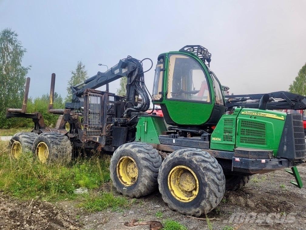 John Deere 1510 E Forwarders