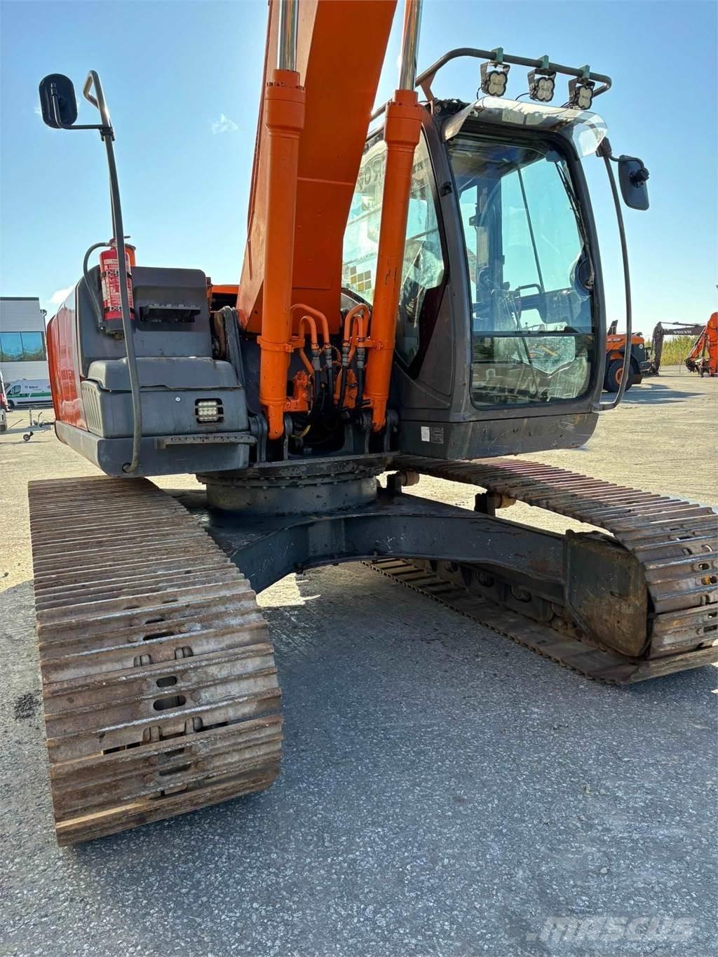 Hitachi ZX210LC-3 Long reach excavators